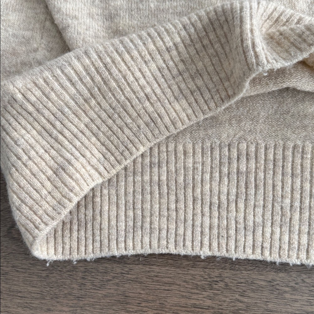 H&M sweater - Picture 4 of 7